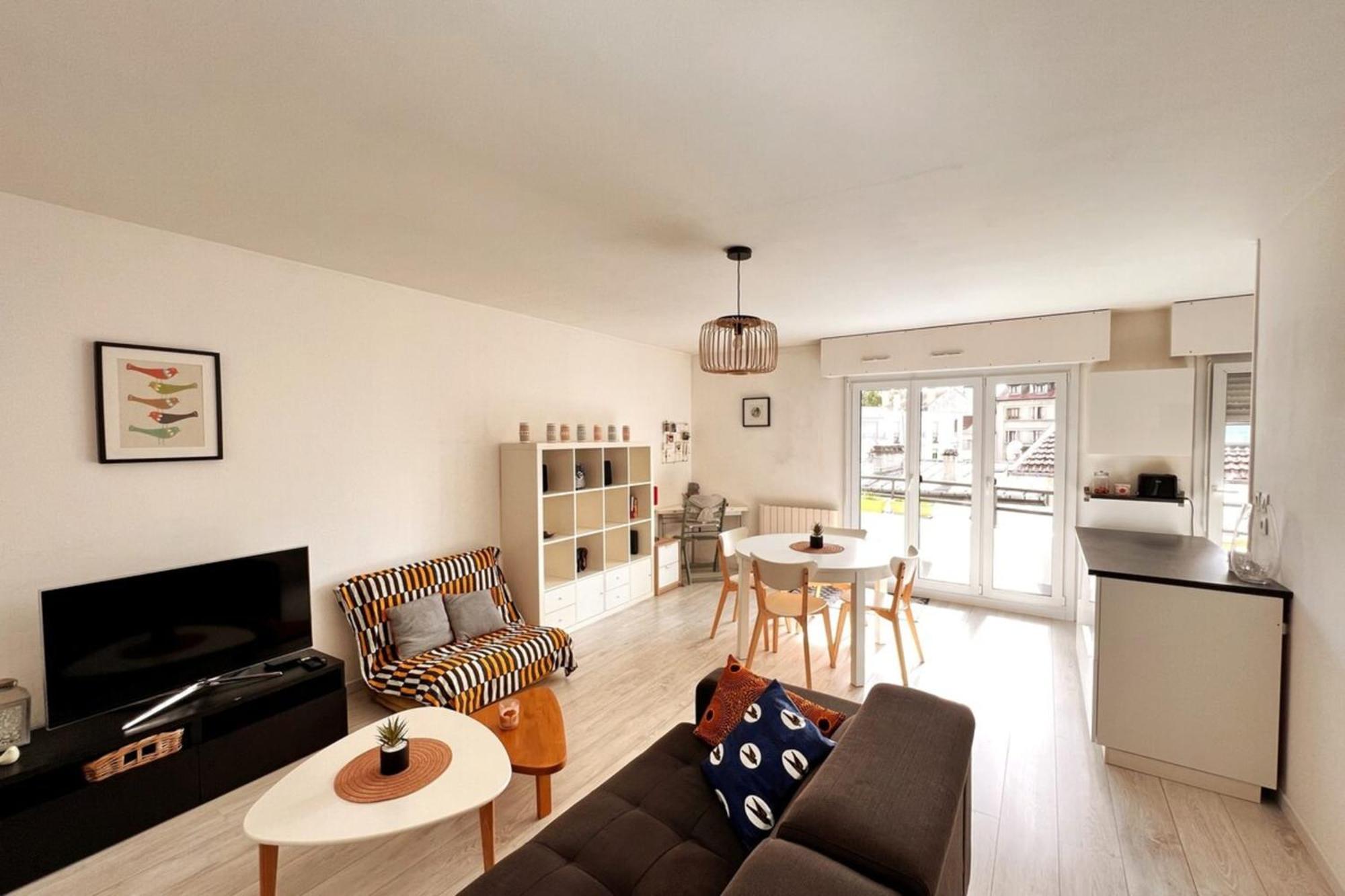 Superbe F2 Avec Garage Balcon Apartment