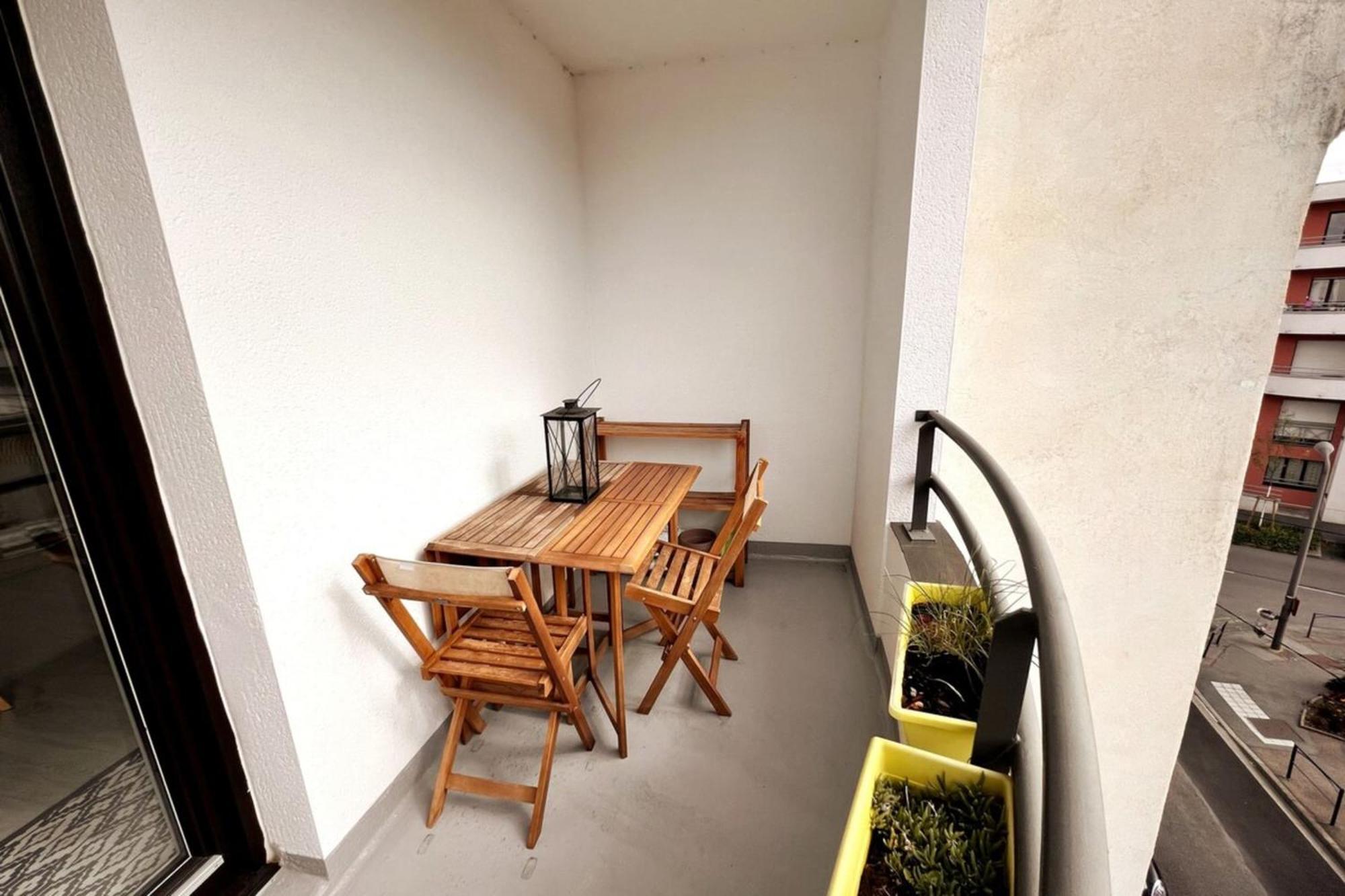 Superbe F2 Avec Garage Balcon Nancy