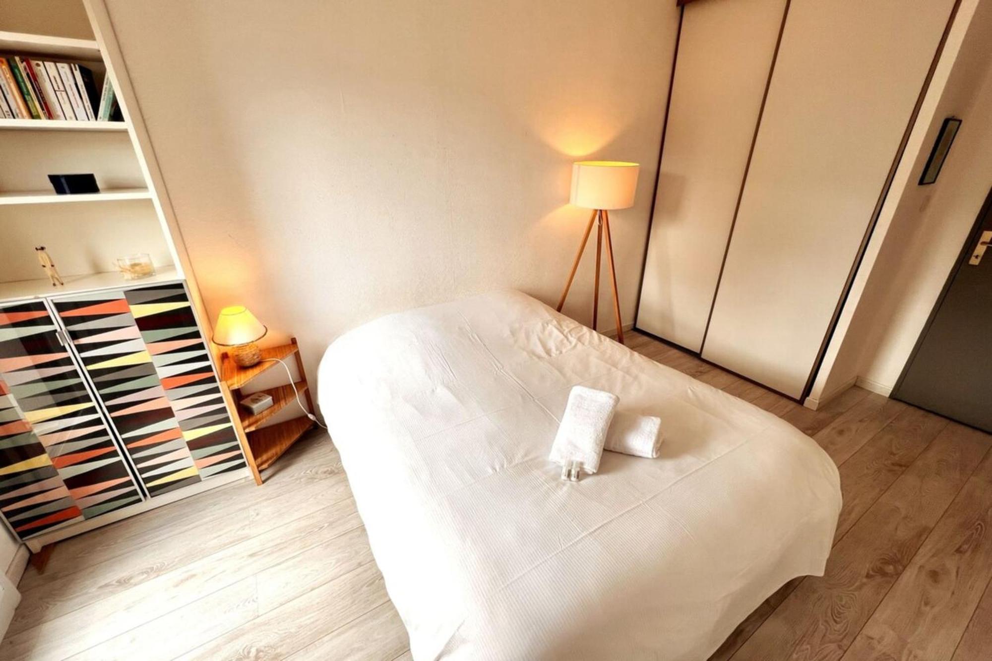 Apartment Superbe F2 Avec Garage Balcon